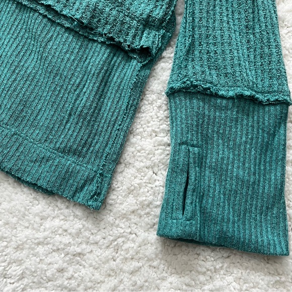 We The Free North Shore Thermal Top - Picture 6 of 10